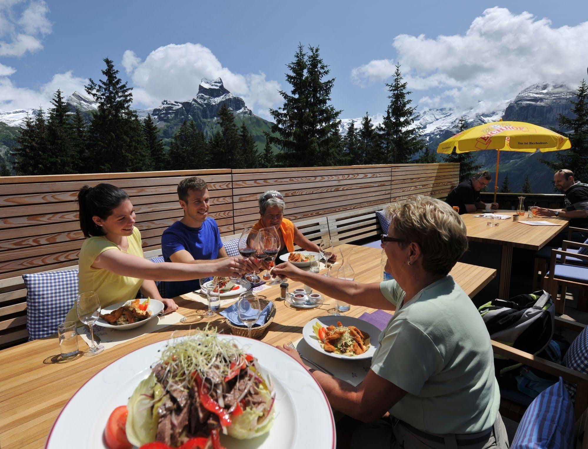 Berglodge Restaurant Ristis Engelberg Zewnętrze zdjęcie